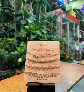 çoklu bileklik seti, 4lü bileklik, gold zincir kombin, sevgi